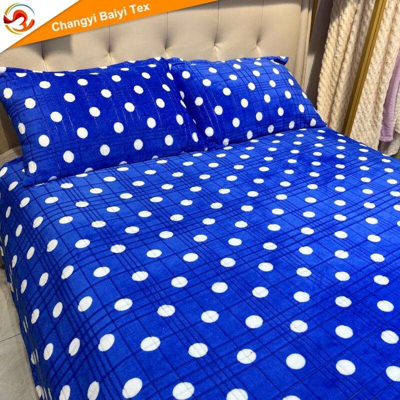 Komfortowy i wysokiej jakości koc w szkocką kratę, zestaw 3-elementowy