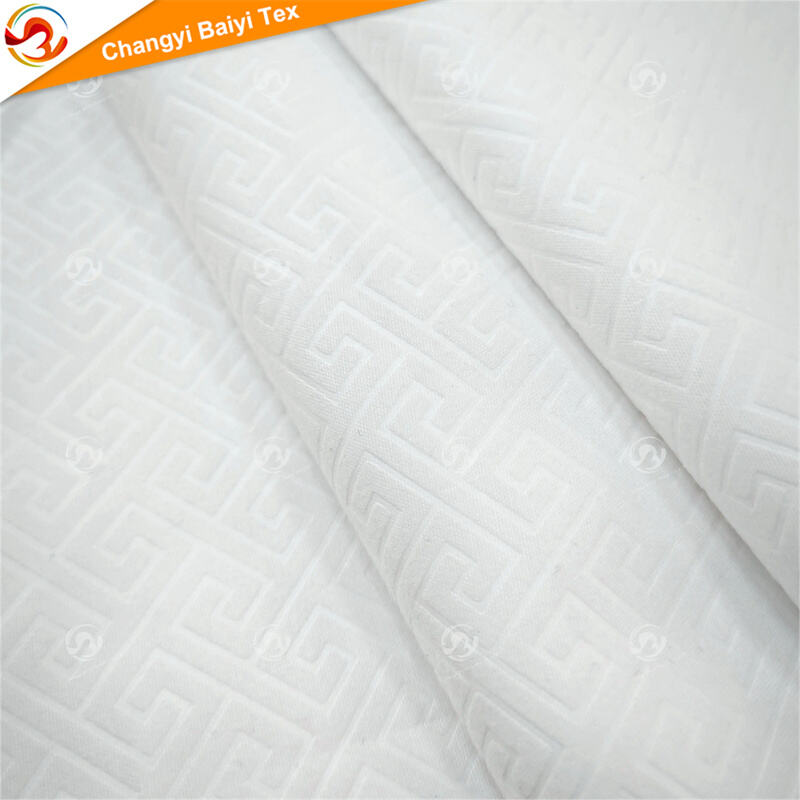 تولیدکننده نساجی، پارچه میکروفایبر برجسته‌کاری شده با الگوهای OEM، 100% پلی‌استر، پارچه مالش‌خورده و رنگ‌آمیزی شده ساده برای ست کراوات هتل و مبلمان خانه