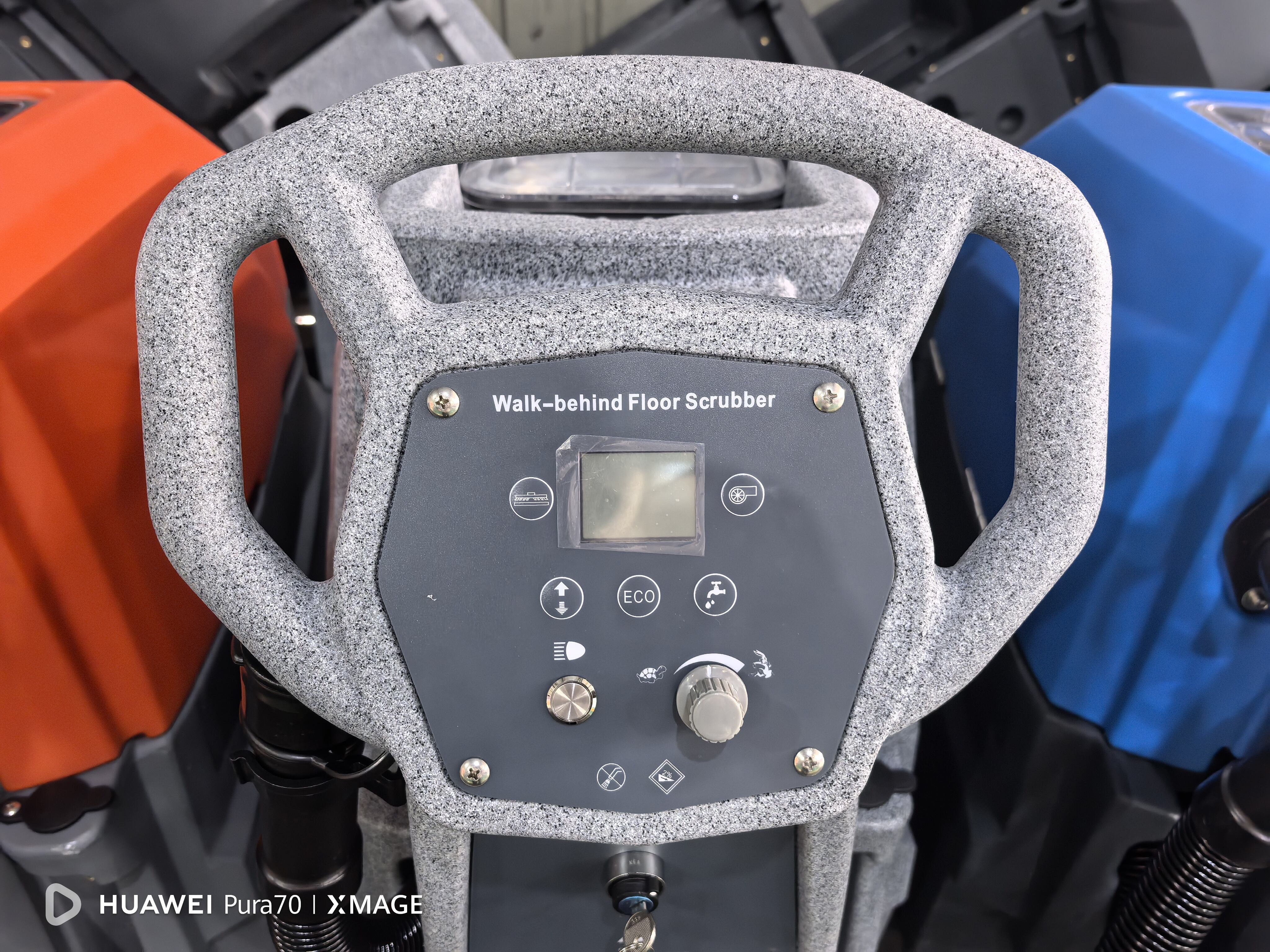 Tutustu Parhaan Kaupallisen Kävelypolkuisen Lattialinjan Puhdistimeen