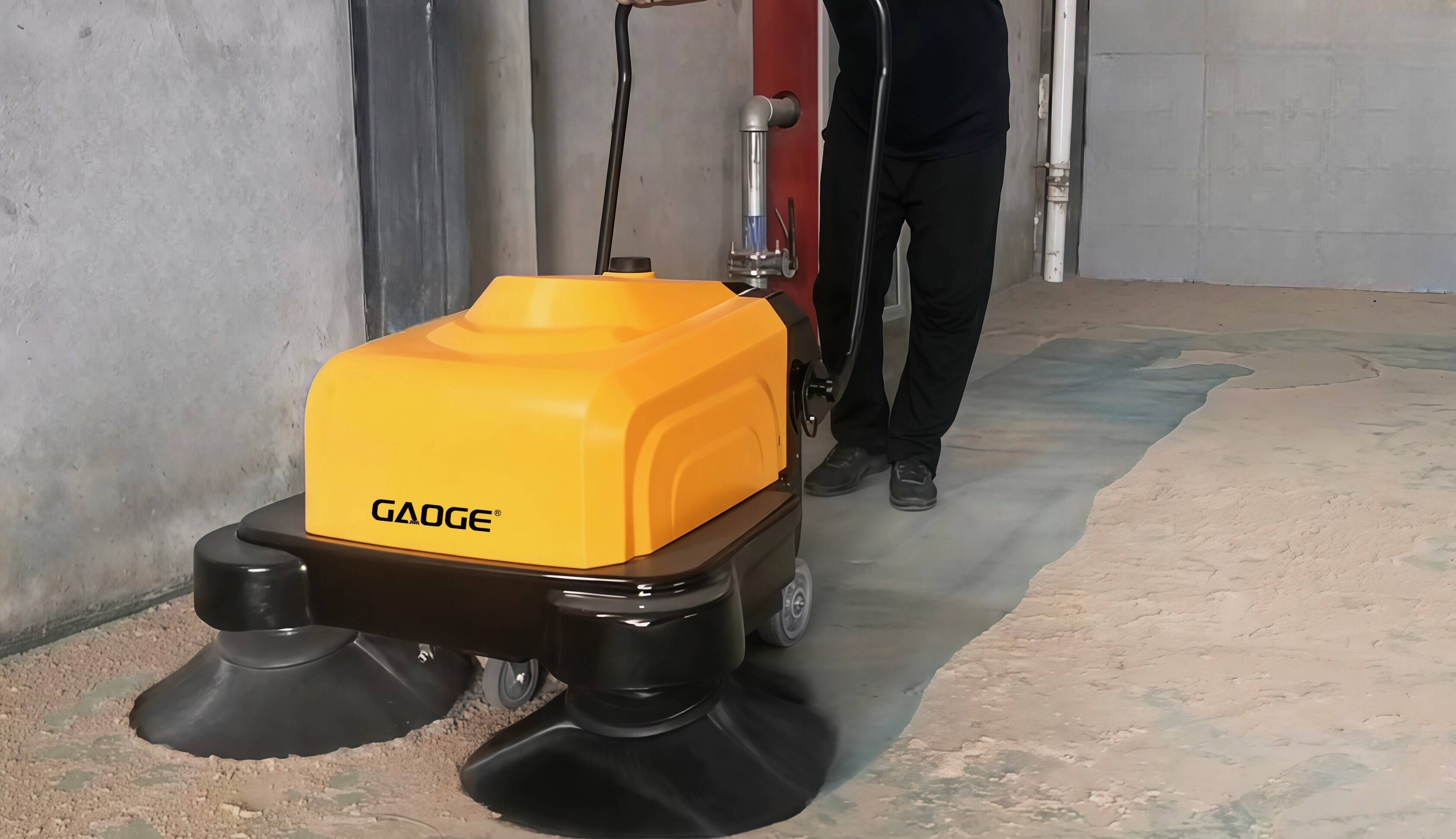 3 Dahilan Kung Bakit Ang Floor Sweepers Ay Isang Matalinong Pag-inom Para Sa Mga Bodega