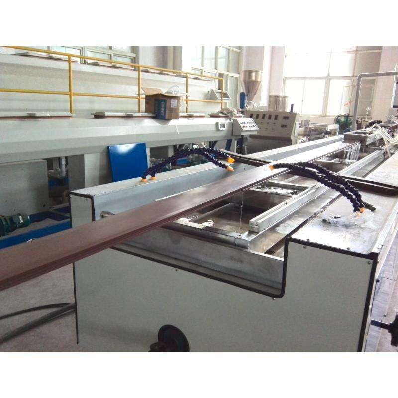 WPC door frame profile WPC decking profile extrusion line with laminating machine