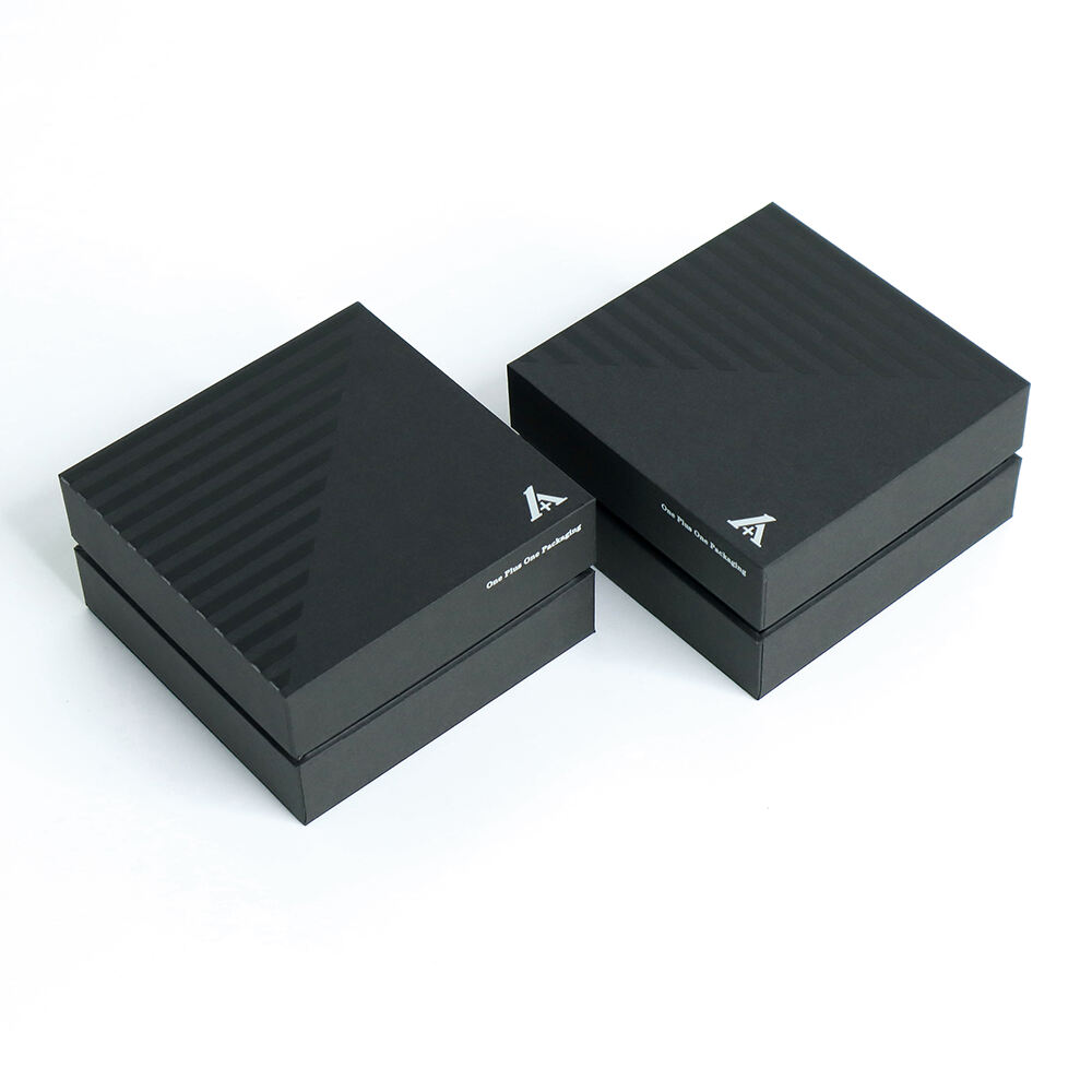 Custom Logo Luxury High Quality Rigid Cardboard Packaging White Removable Lid Paper Gift Boxes With Neck