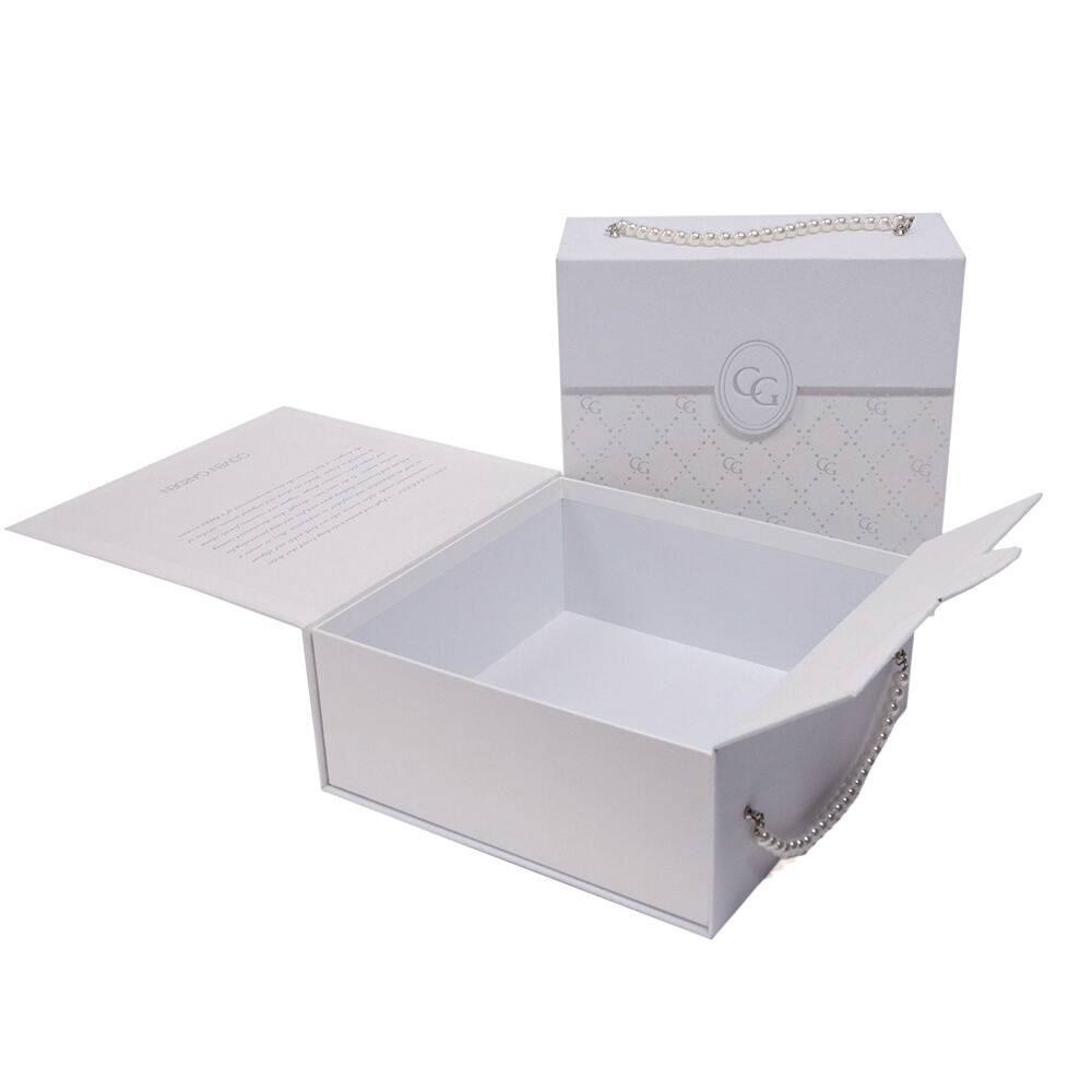 Custom Logo Luxury White Gate Fold Rigid Cardboard Perfume Packaging Magnetic Gift Box
