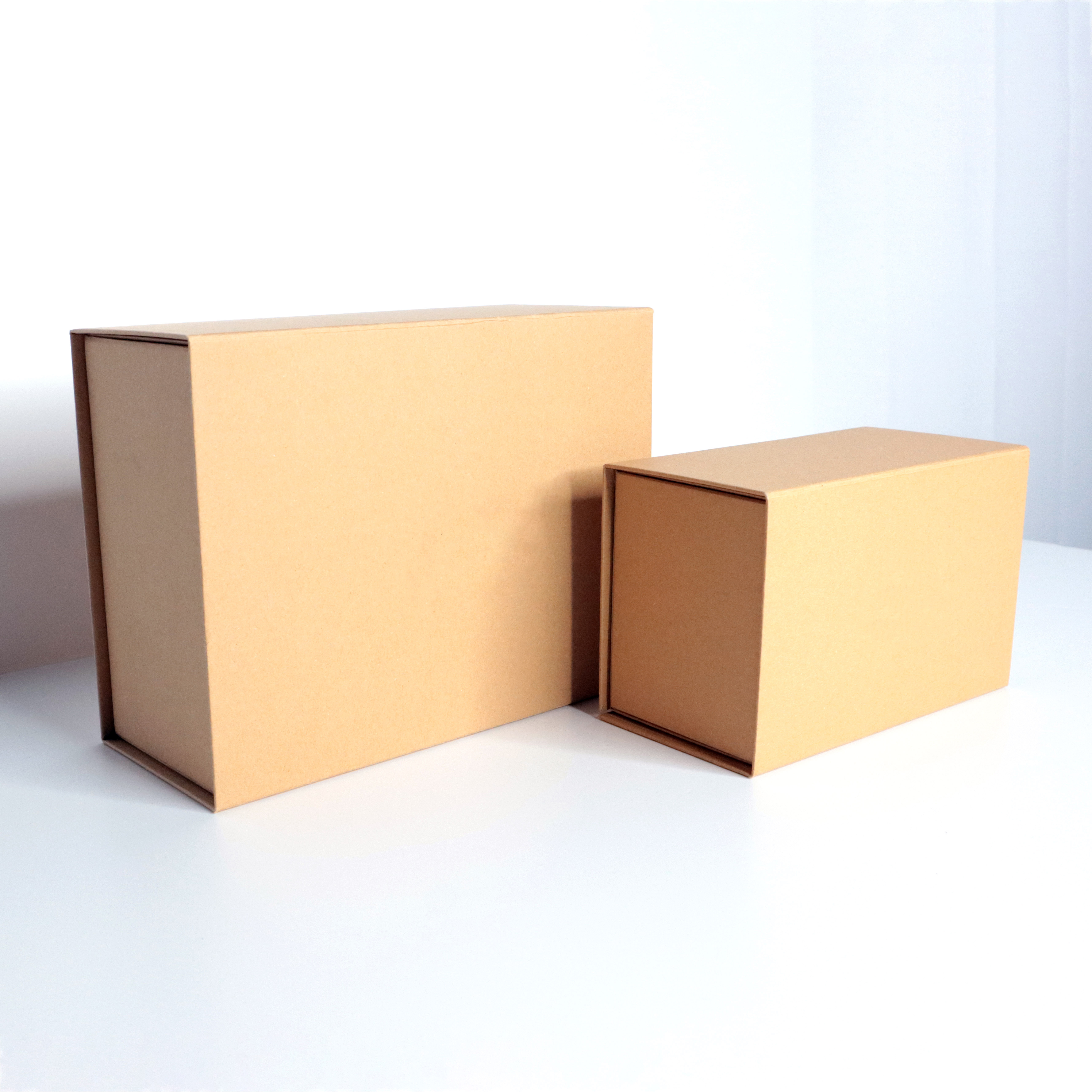 Customized Logo Foldable Magnetic Rigid Kraft paper Packaging Paper Magnet Gift Box