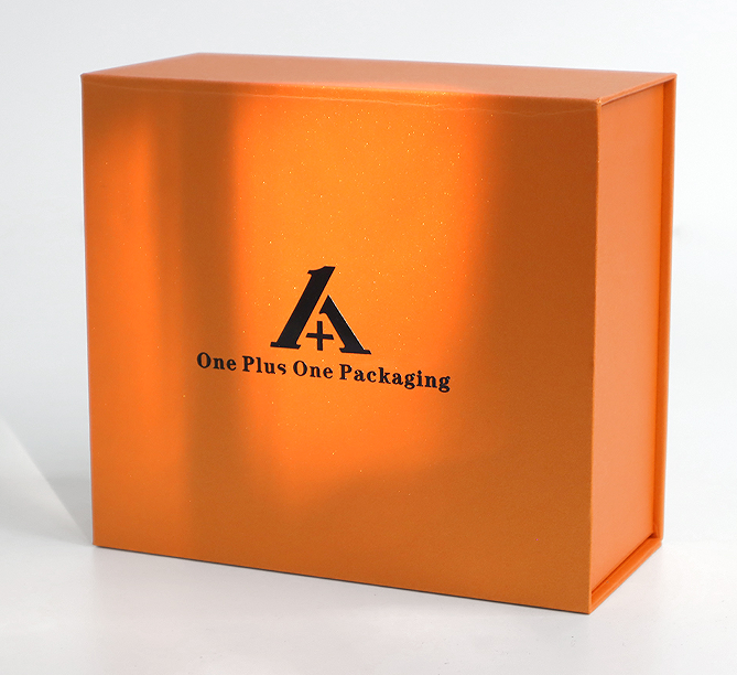 أي علبة هدايا مغناطيسية مناسبة لتغليف الساعات الفاخرة؟