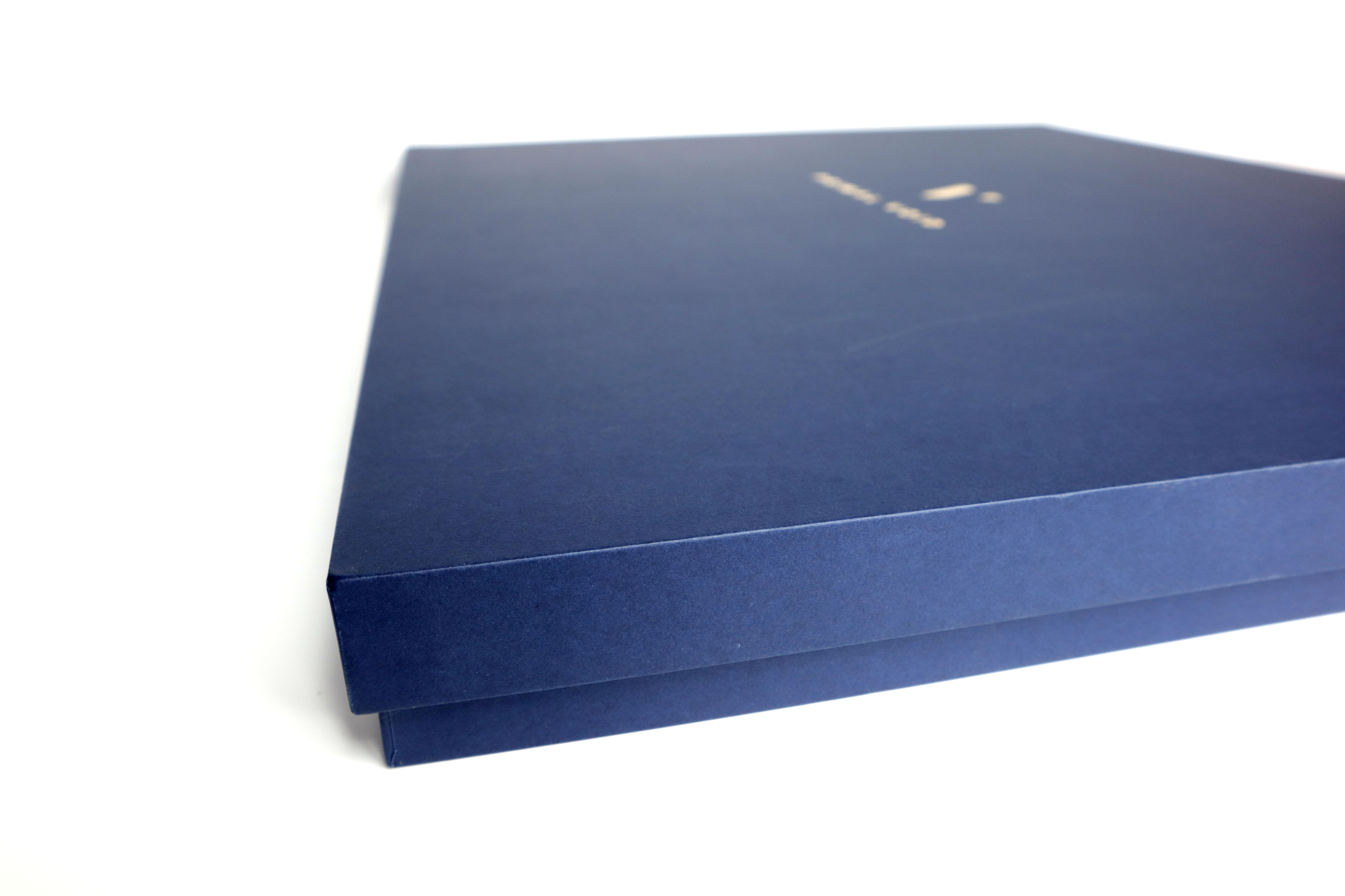 Custom Logo Rigid Hard Case Cardboard Packaging Lid and Base Rigid Paper Gift Box
