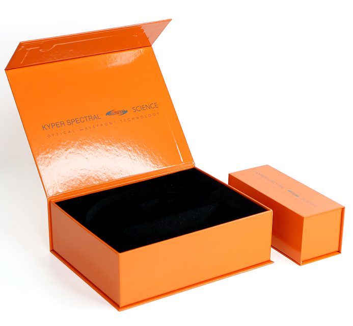 ما المادة المستخدمة في علب التجميل الصلبة التي تضمن المتانة؟