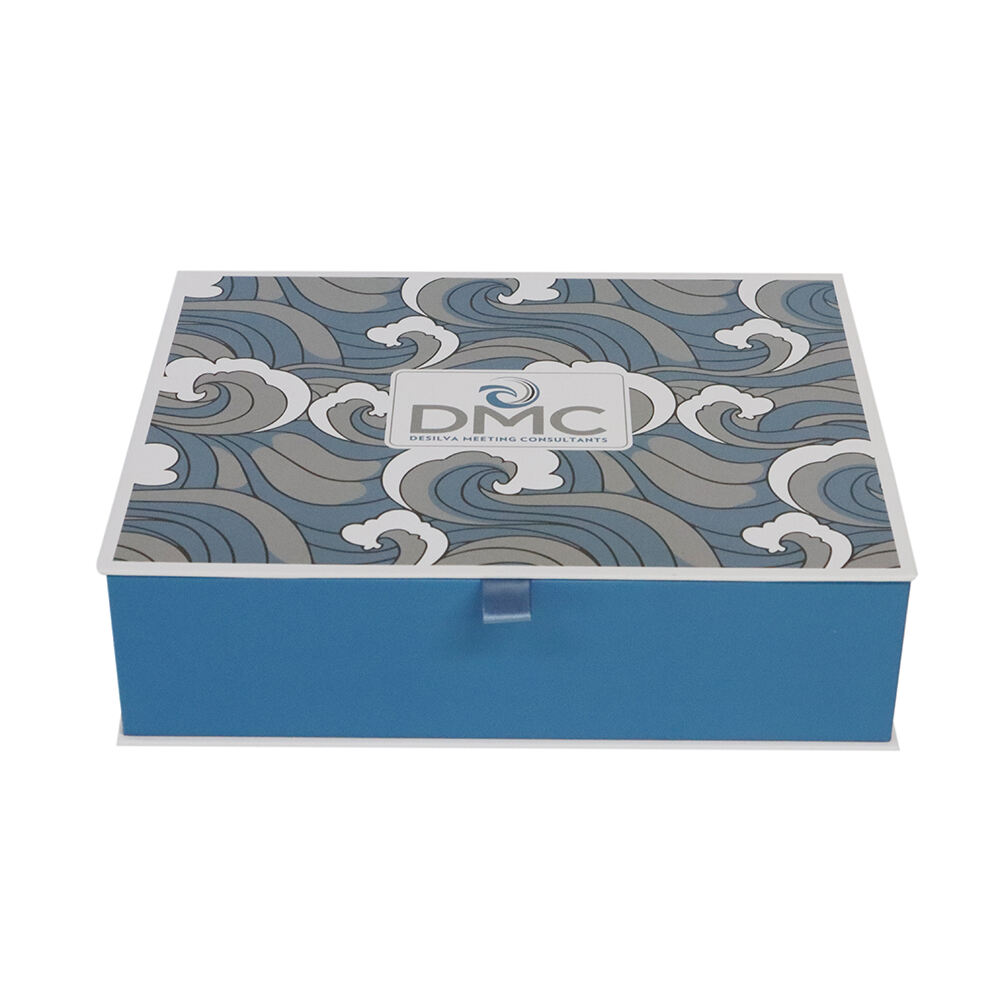 Custom Magnetic Lid Closure Gift Box for Jewelry Packaging Modern Style with Matt Lamination