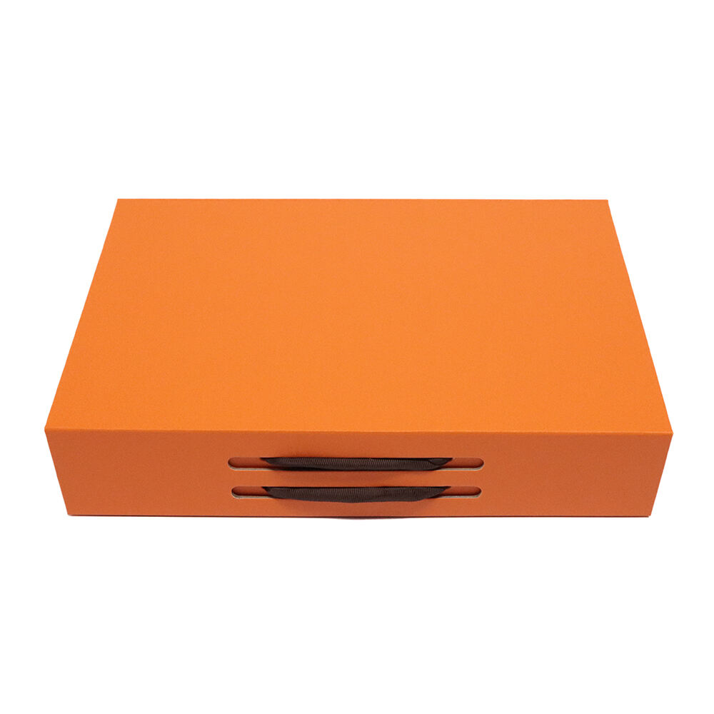 Custom Logo Luxury Rigid Cardboard Packaging Magnetic Folding Gift Box with handle