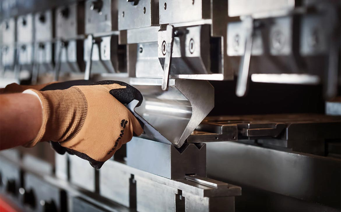 Comprehensive Sheet Metal Services: Stamping, Bending, Laser Cutting, Welding, Riveting for Industry