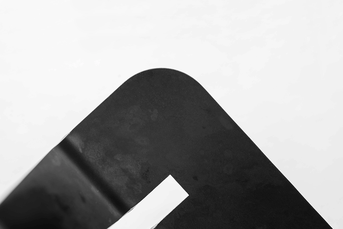 黑色氧化物  Black oxide.png