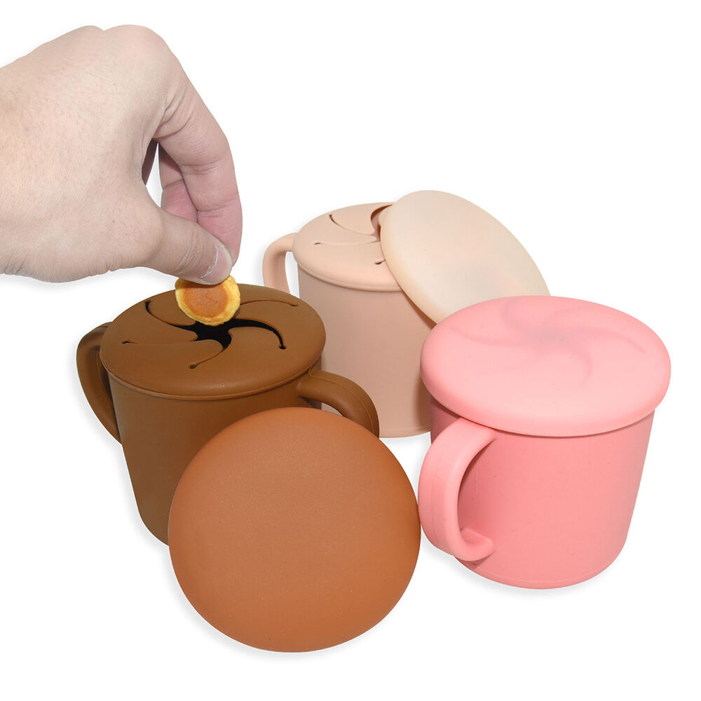 Snack Cups: Convenient for Baby Snacks