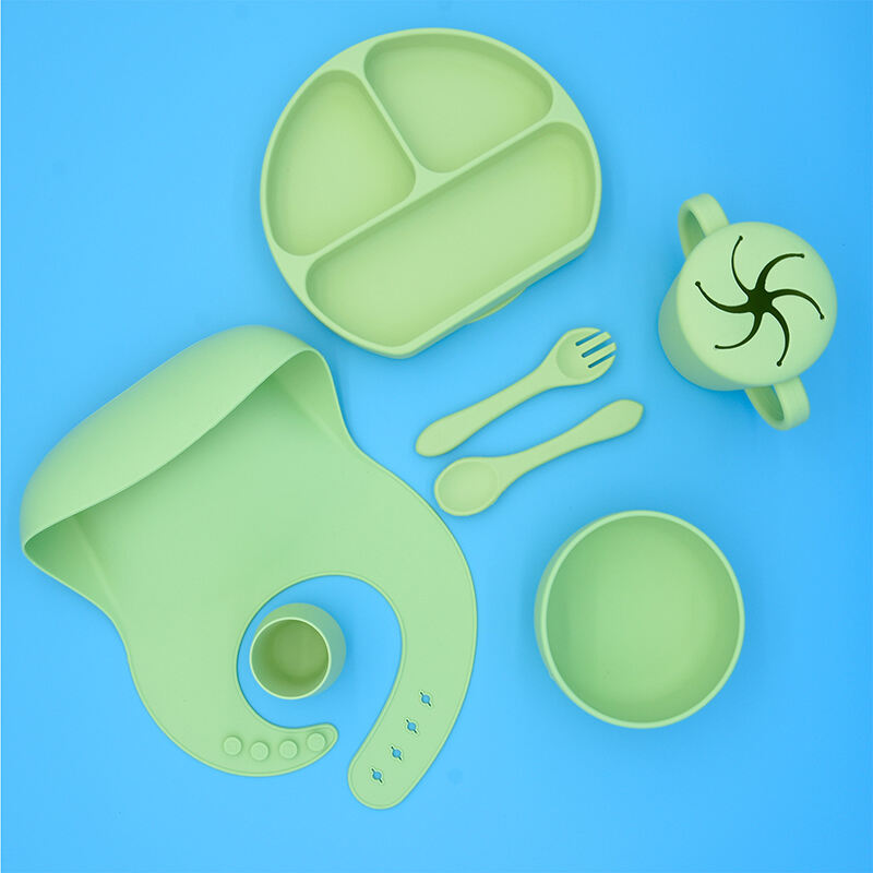 Baby Feeding: Essential Products and Practices
