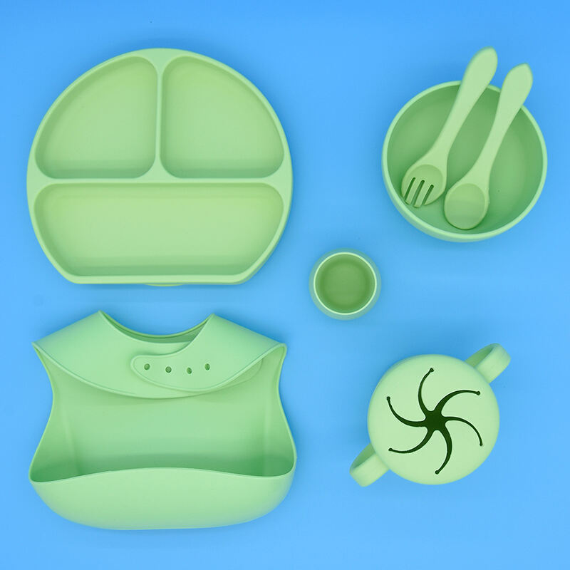 Baby Feeding: Essential Products and Practices