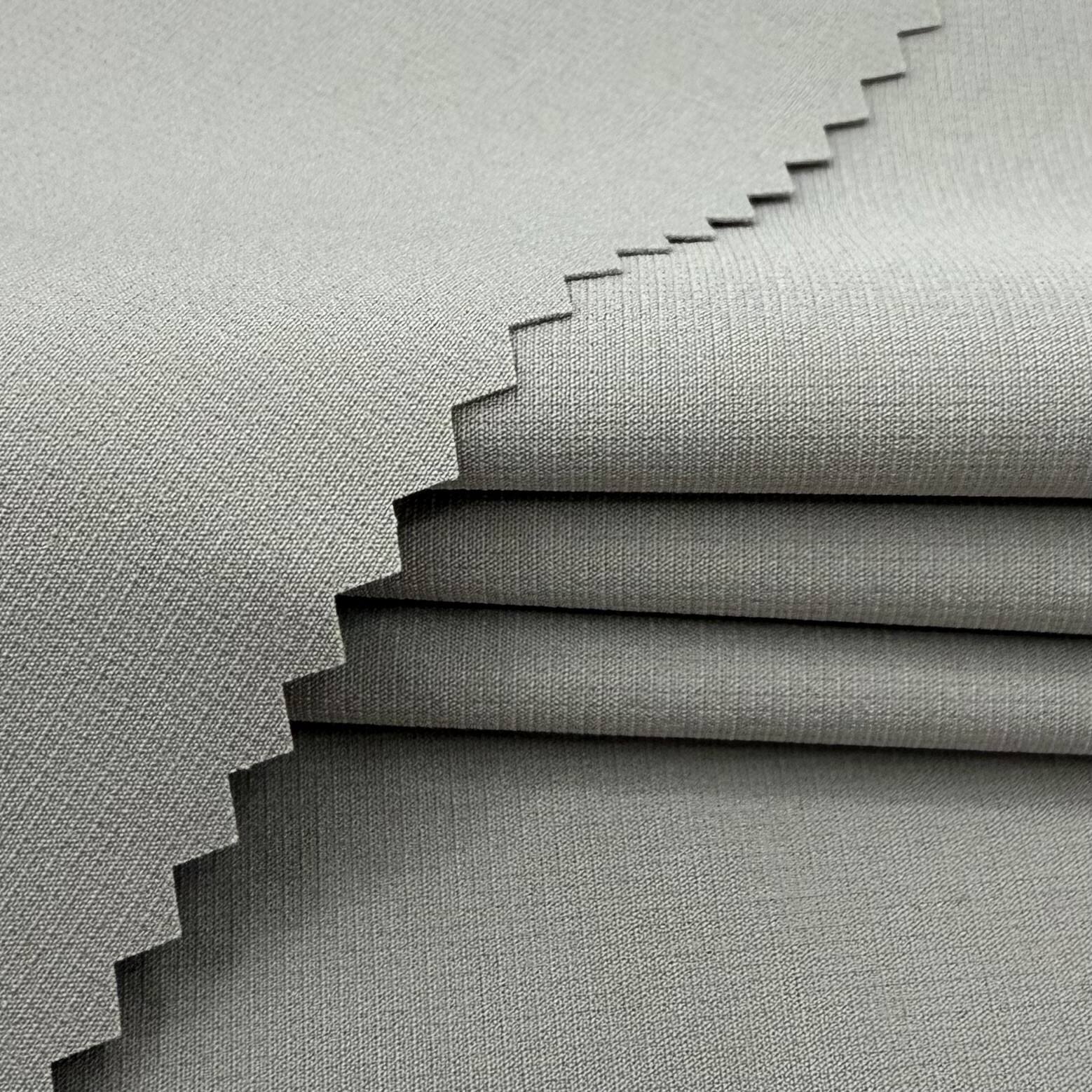 Come scegliere la giusta miscela di nylon, spandex e poliestere in base alle proprie esigenze