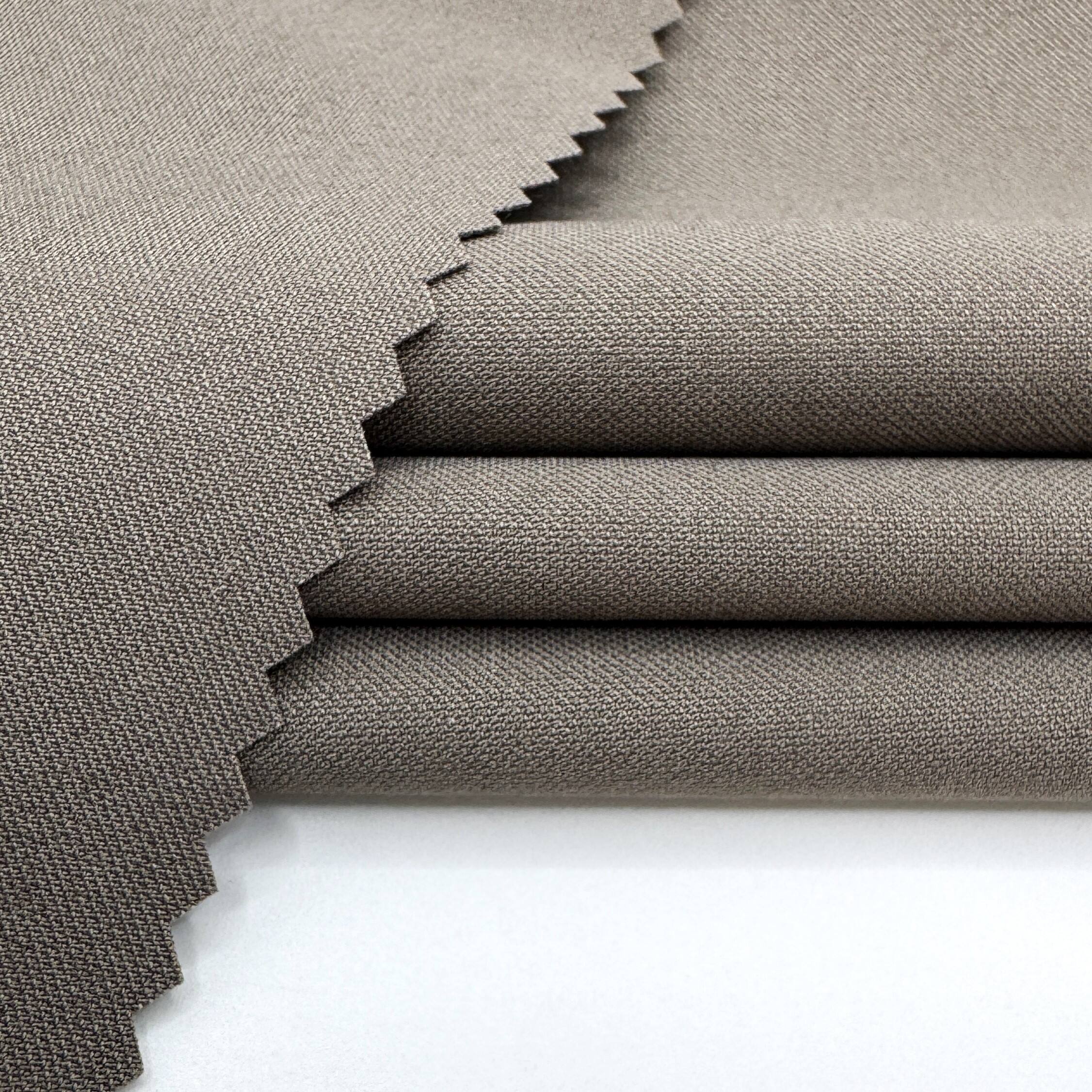 Come scegliere il tessuto in nylon e spandex più adatto alle proprie esigenze