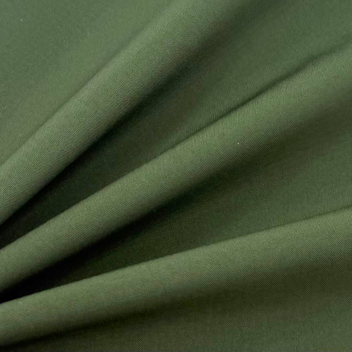 What Are the Key Benefits of Using Waterproof Polyester Fabric in Apparel?