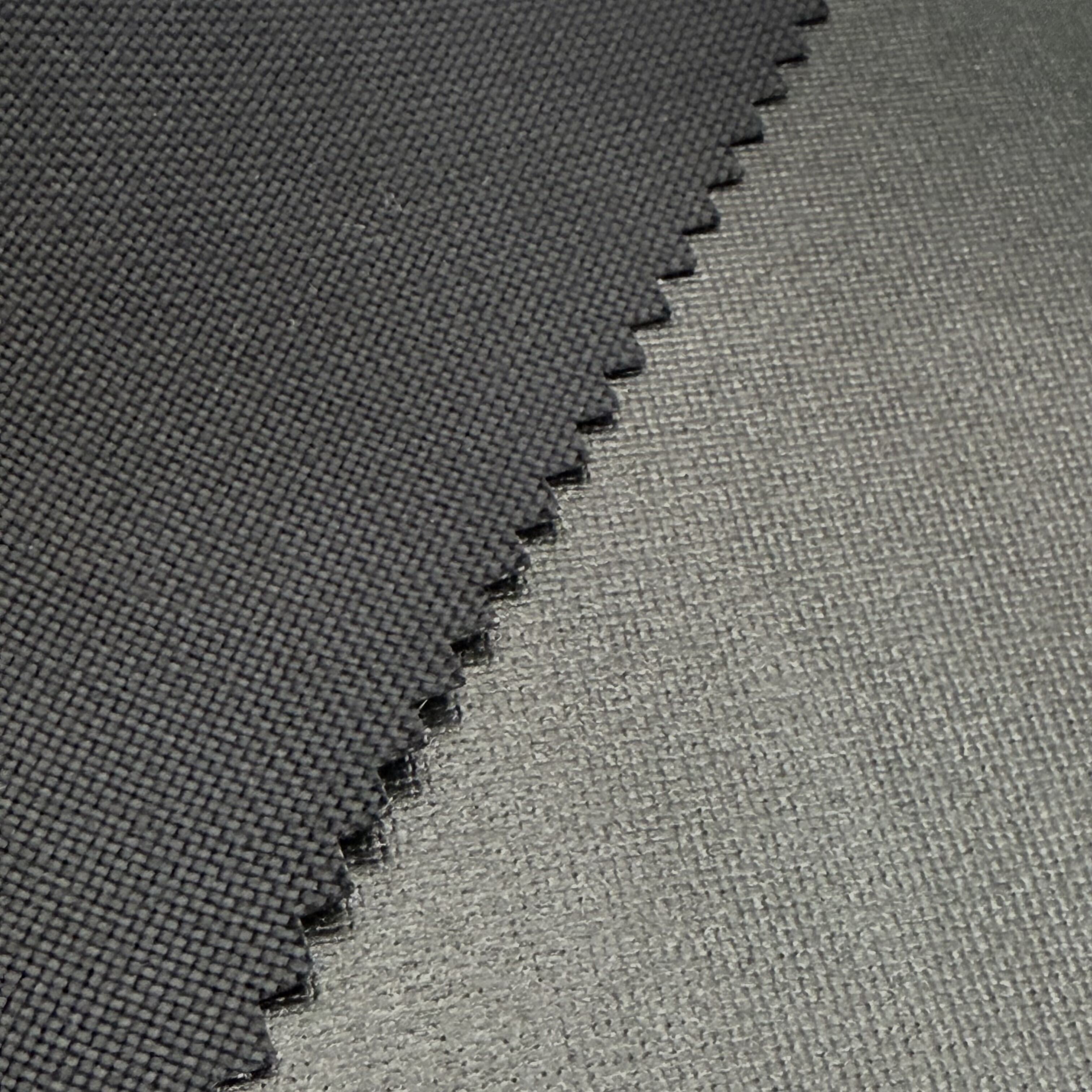 Quali problemi comuni incontrano gli acquirenti con il tessuto in nylon ripstop leggero?