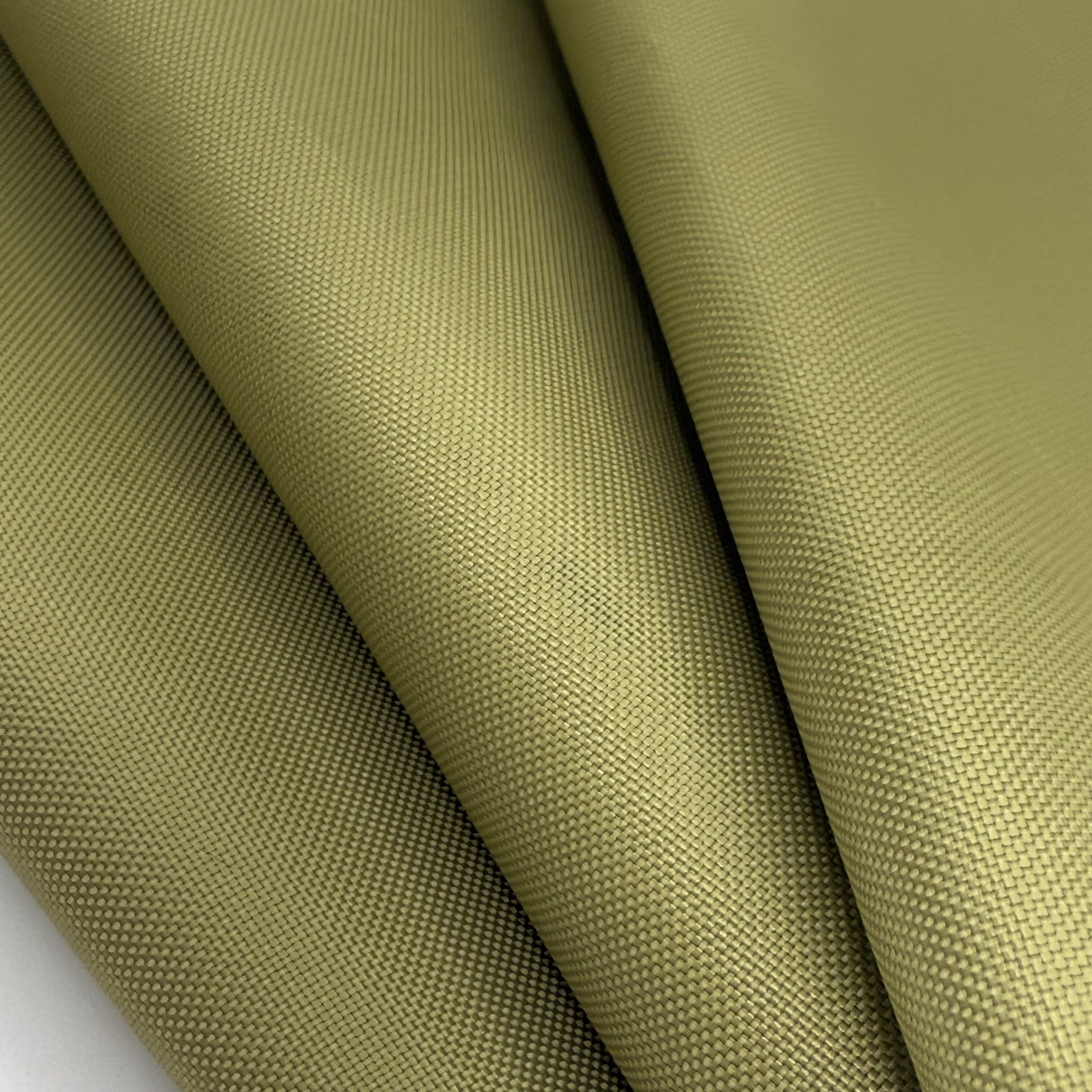 What Types of Waterproof Fabrics Are Best for Outdoor Furniture?