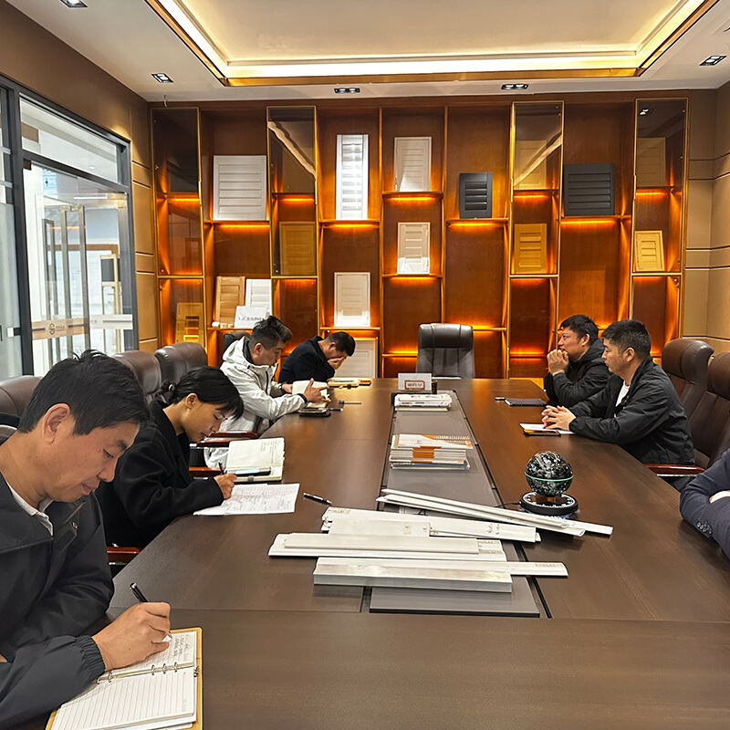 Huasheng Window Fashion Focuses on Research and Development innovation With The New Plantation Shutter Featuring a large Cross Hidden adjustable Hinge