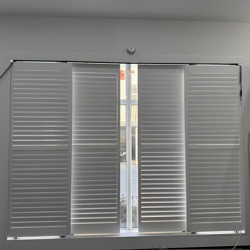 Huasheng Window Fashion showroom is refreshed and upgraded, with the intelligent electric sensing Shutter making a major debut, opening up a new experience of spatial interaction.