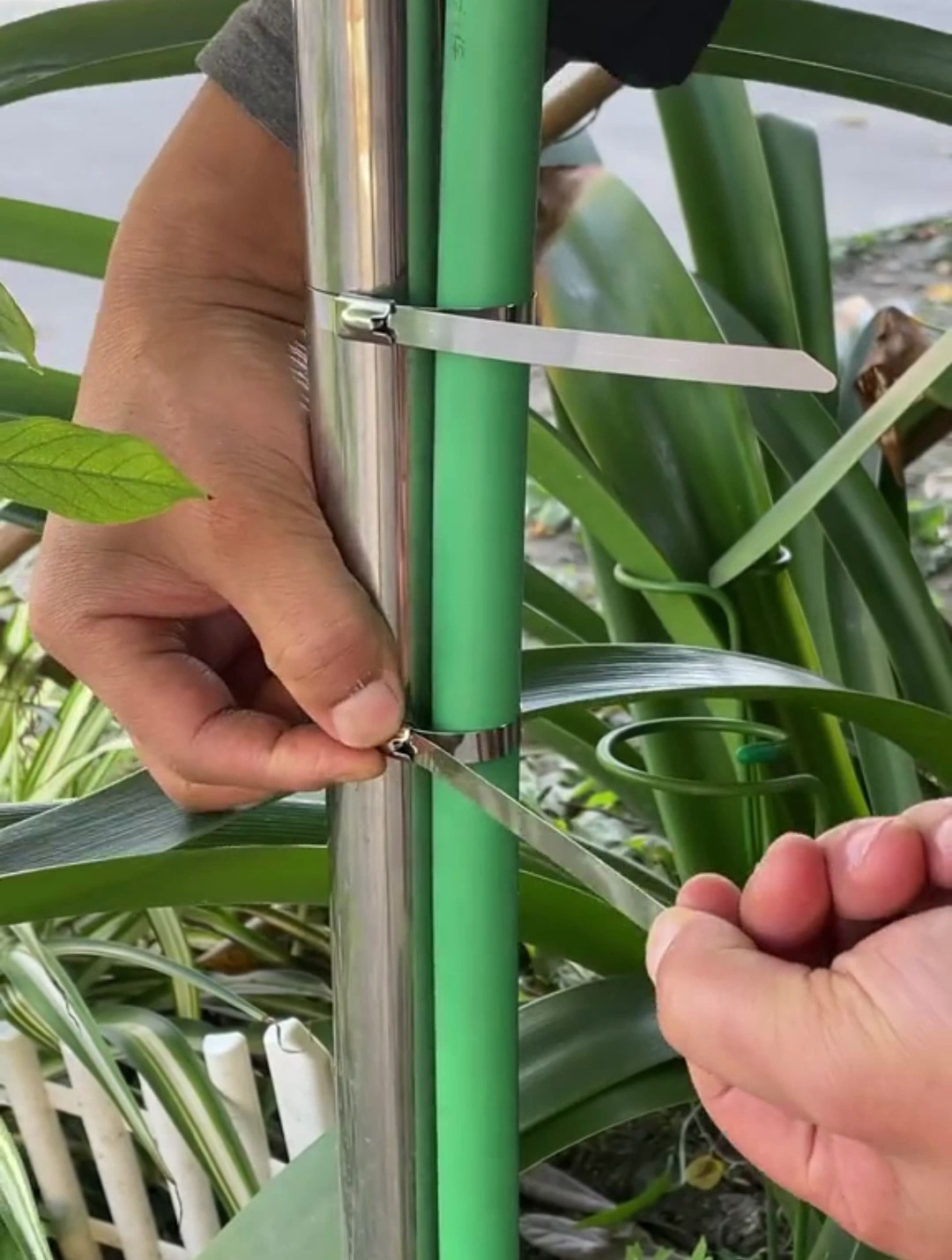 The Ultimate Guide to Choosing the Best Stainless Steel Cable Ties for Demanding Applications