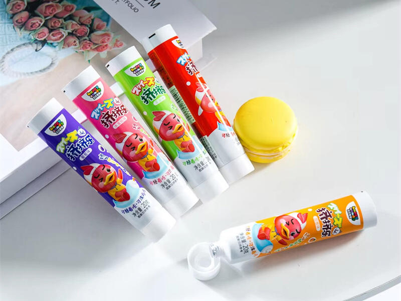 What requirements should be paid attention to in the outer packaging design of toothpaste?