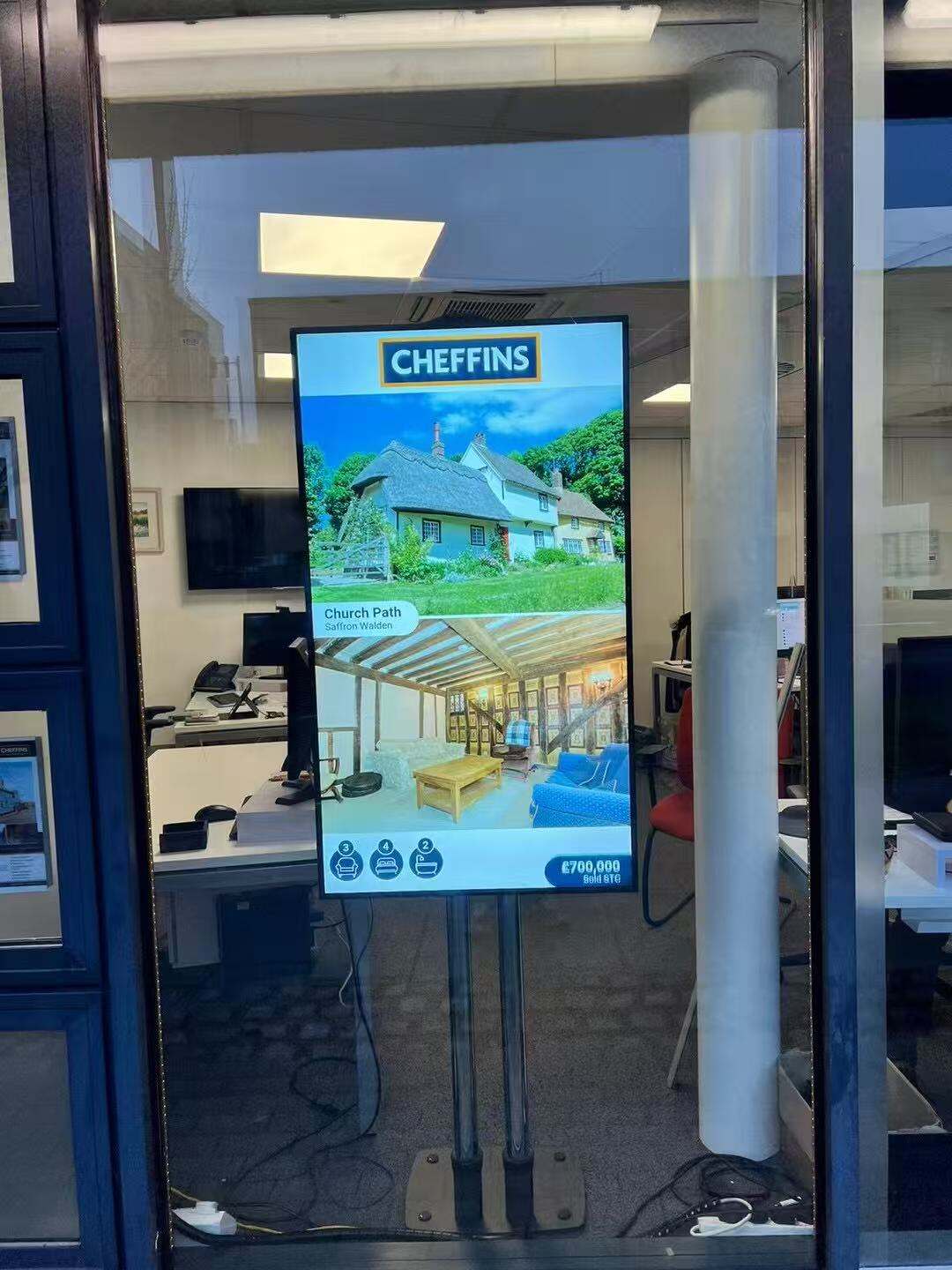 Dynamic Digital Integration and Smart Technology Features