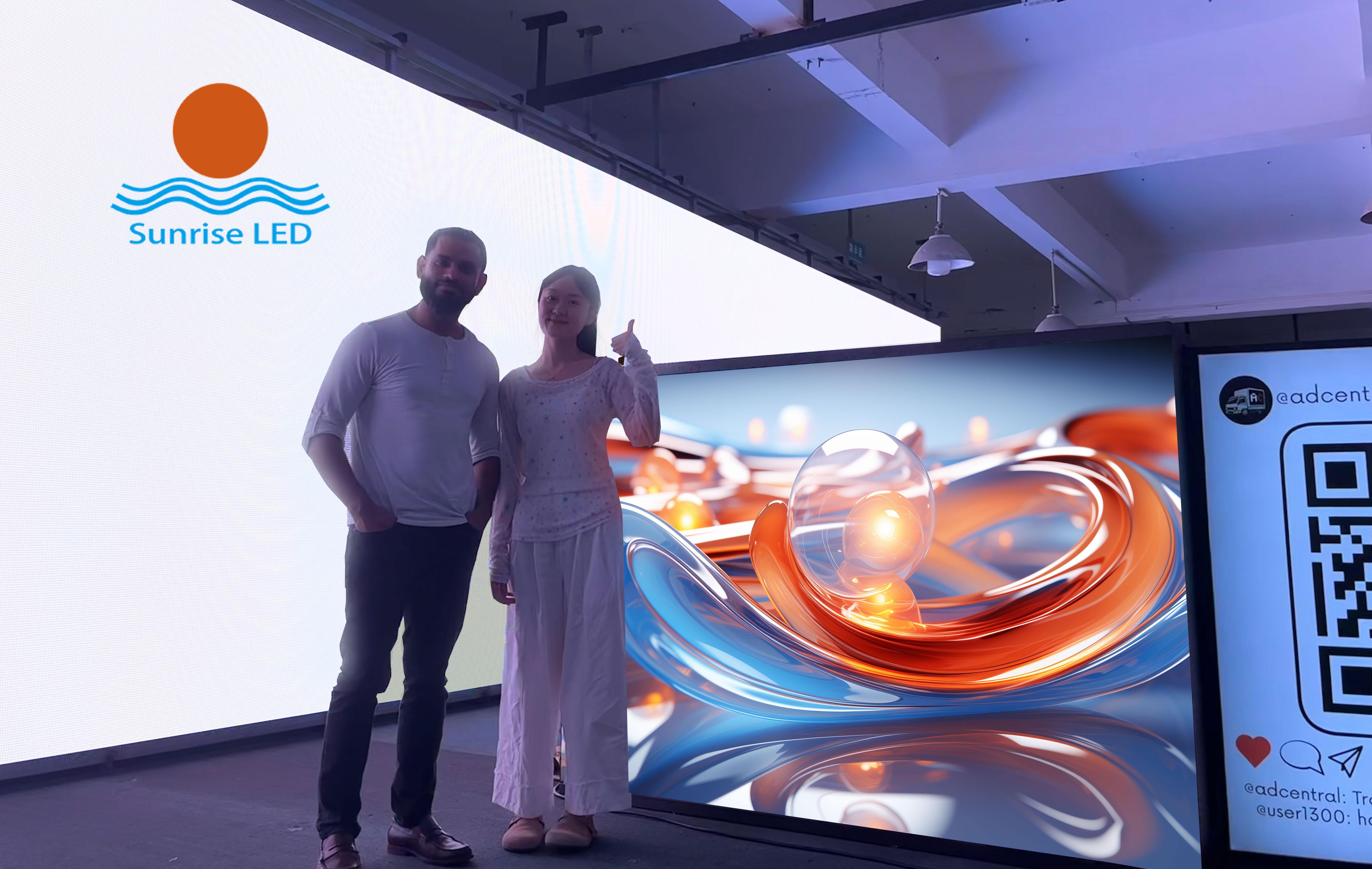 British customers deeply inspected the carriage LED advertising screen solution