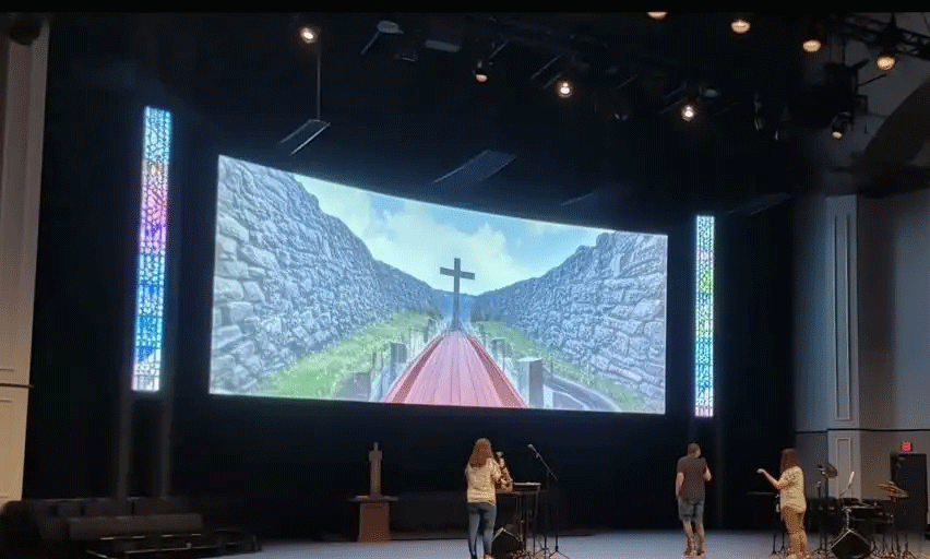 أي جدران LED كنسية تدعم التحكم عن بُعد في المحتوى؟