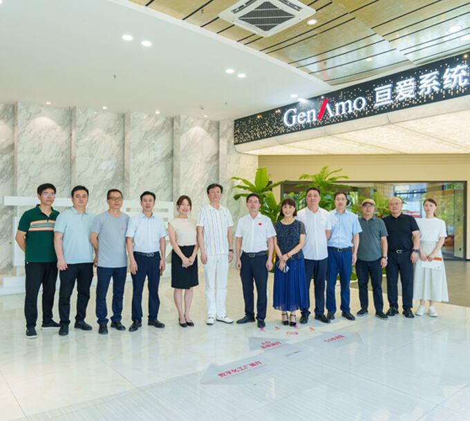 Il Gruppo di Ingegneria di Decorazione Zhongxiang ha visitato Greensee per discussioni e scambi