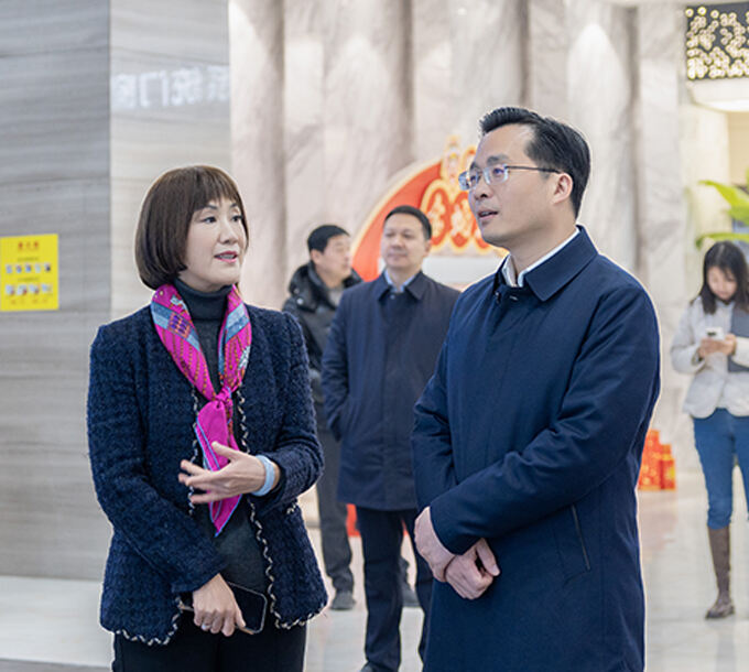 Il vice segretario del Comitato del Partito del Distretto di Sviluppo Economico e Tecnologico di Changsha e altri leader hanno visitato e condotto ricerche presso Greensee Windows and Doors