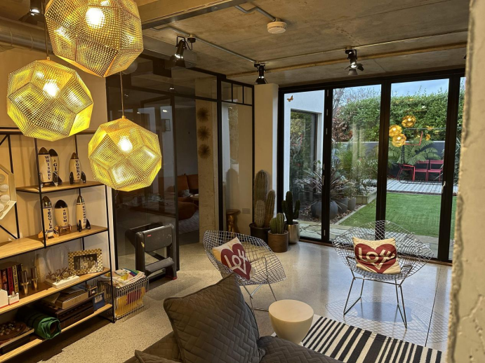 The Evolution of Architectural Elements: Steel's Rise to Prominence