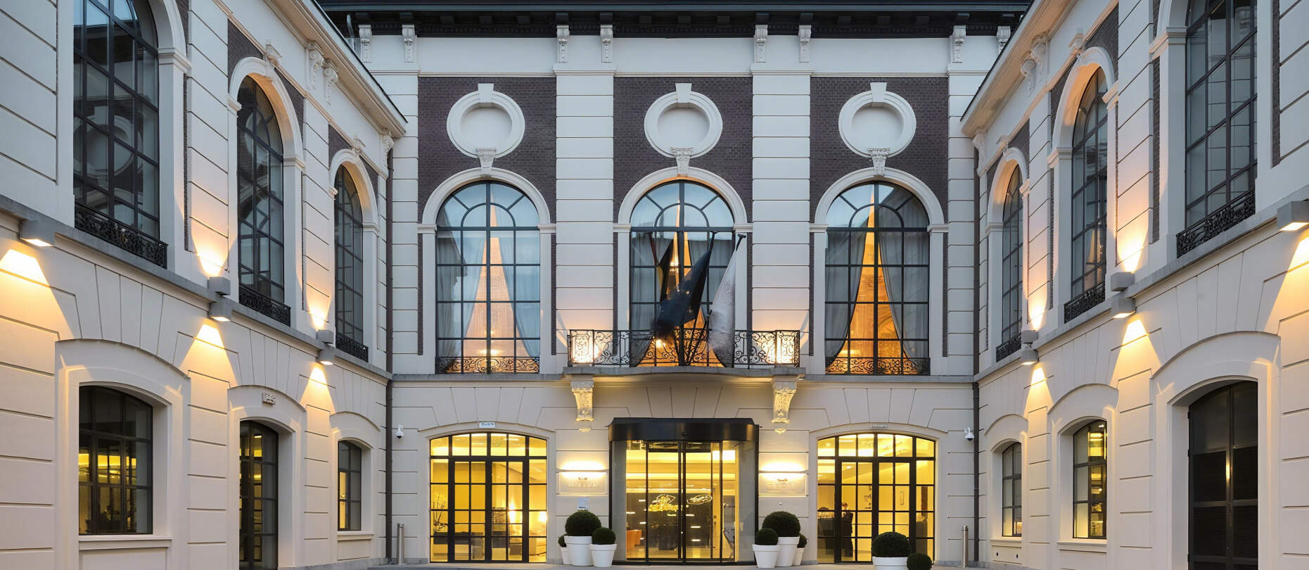 Cutting-edge Technology Meets Classic French Style, Black Steel Doors and Windows Come Into Being