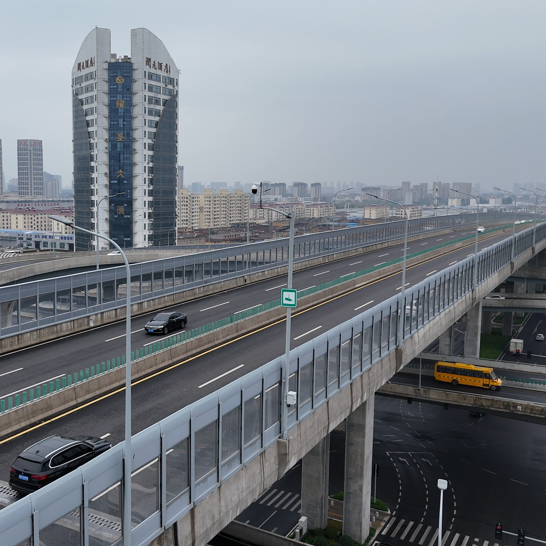 أسعار الجملة الميسرة لطلبات الجملة من حواجز الجدران الصوتية