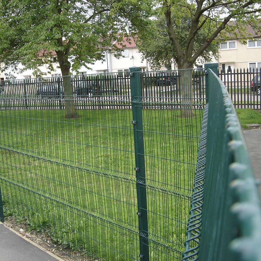 Competitive wholesale pricing for bulk orders of commercial fence supplies.