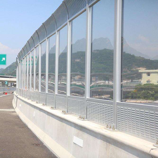 Enjoy tranquility and privacy with our exclusive soundproof fence solutions