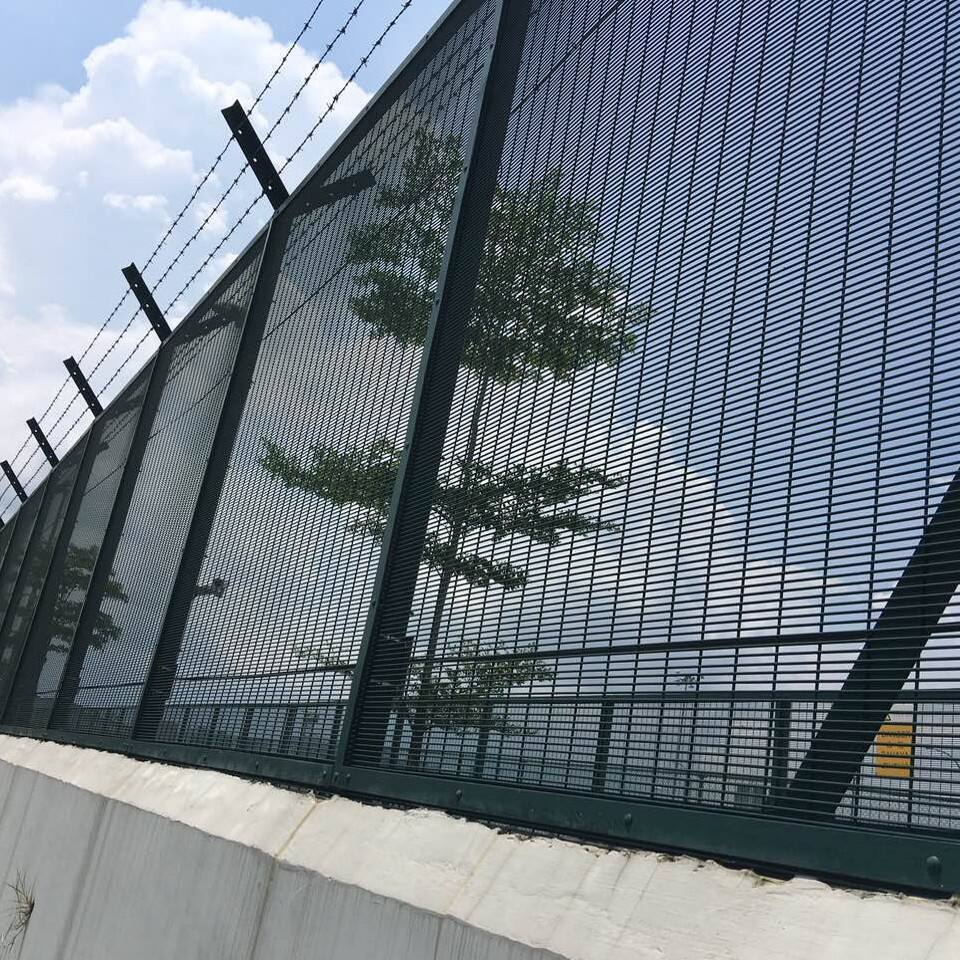 Reliable and Efficient Wholesale Security Fence Services