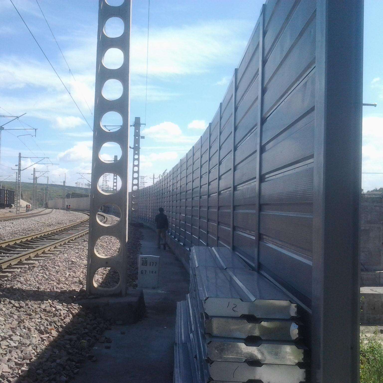 Durable and Long-Lasting Sound Barrier Walls for Warehouses