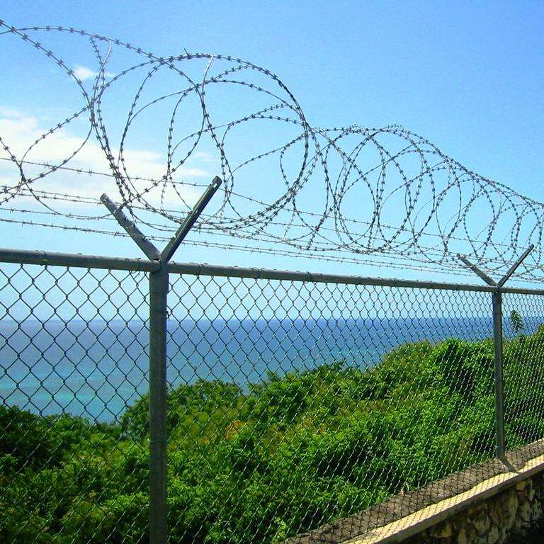 Trusted Supplier of Chain Wire Fencing Materials for Landscaping and Construction Projects