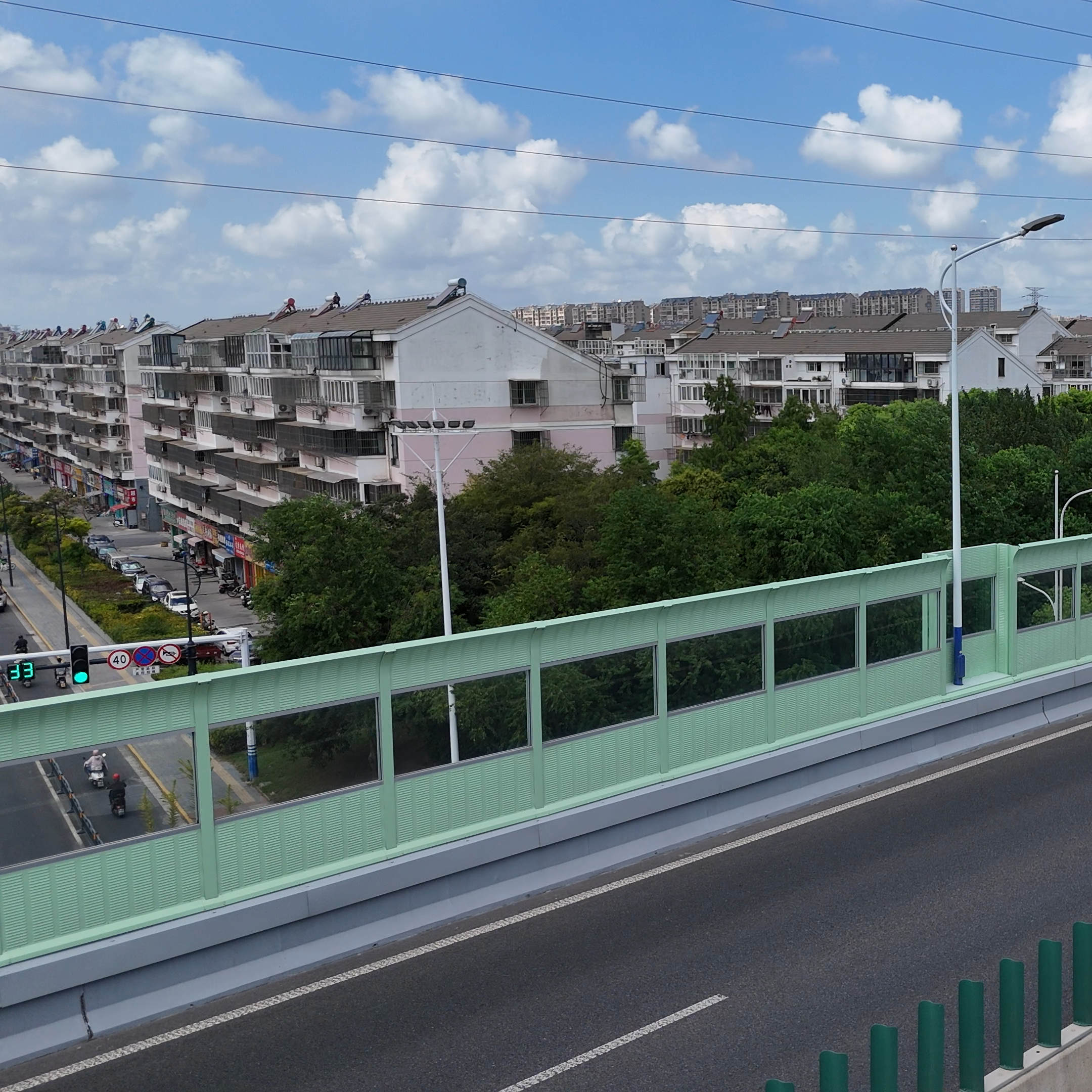 Perché le Barriere Acustiche Stradali sono Essenziali per gli Ambienti Urbani