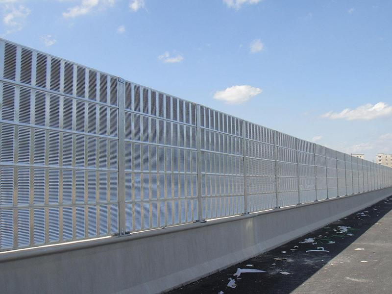 How Many Decibels Can Highway Noise Barriers Reduce?