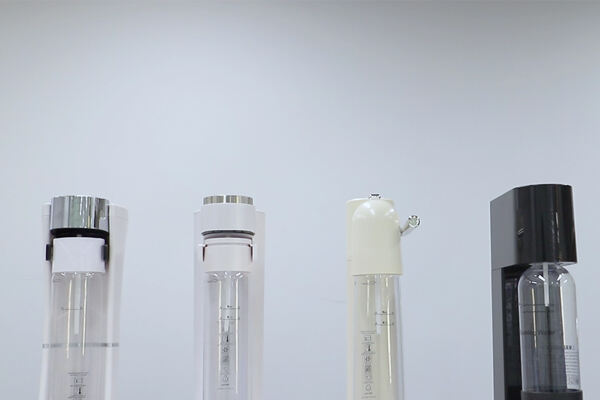 เครื่องทำโซดาพร้อมกระบอกสูบขนาด 0.6L