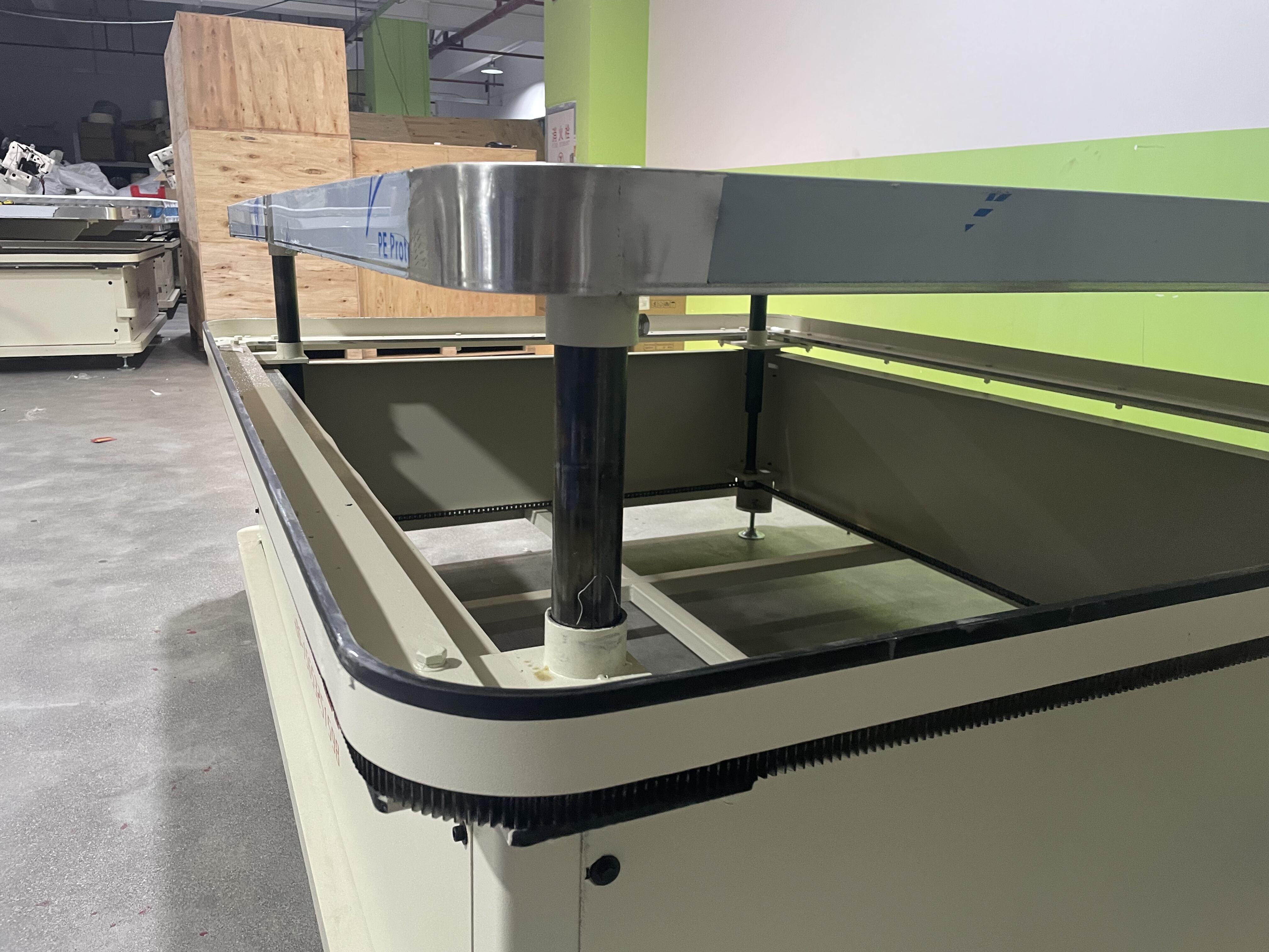 WB2 tape edge sewing machine-4.JPG
