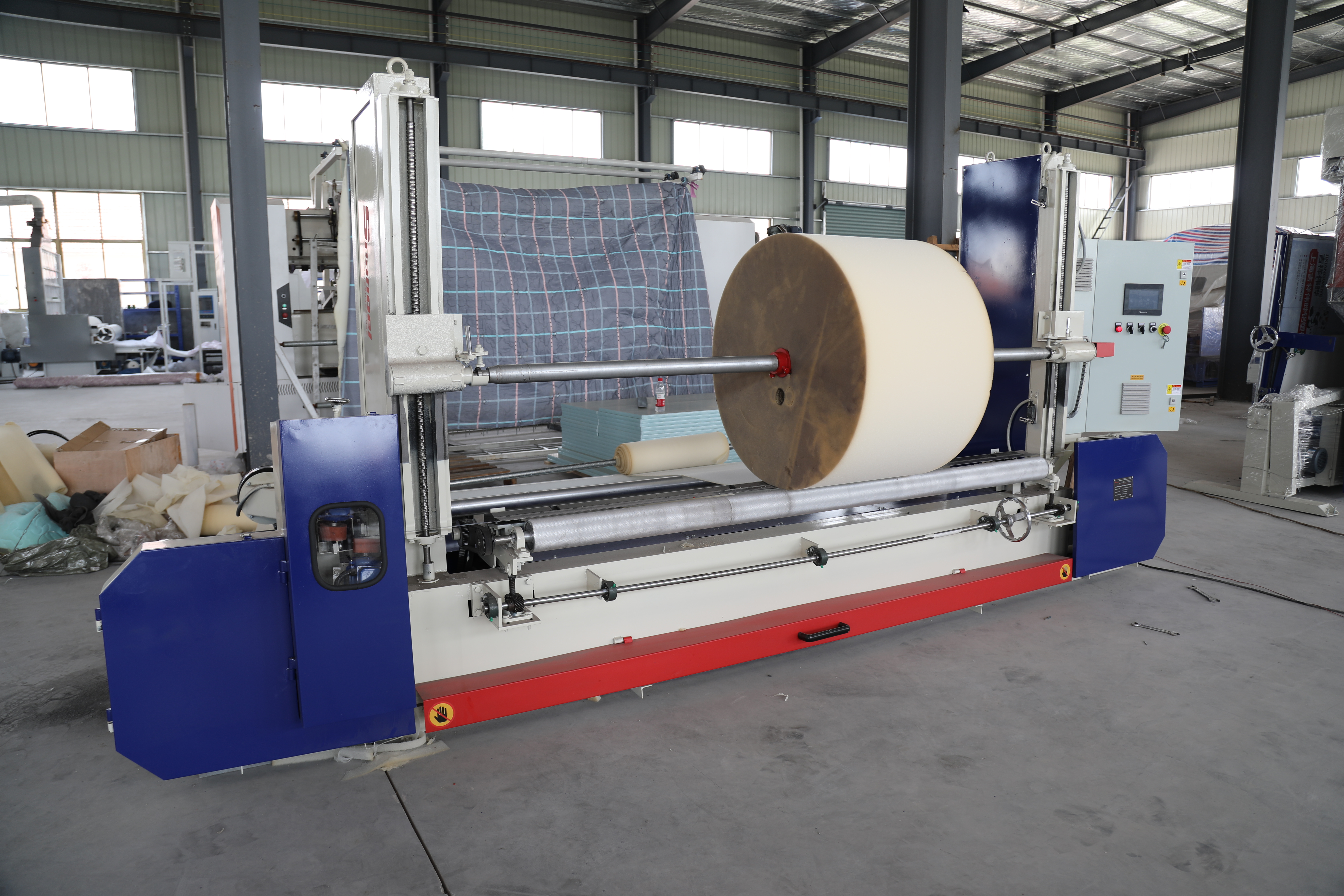 Foam Cutting Machine-1.JPG