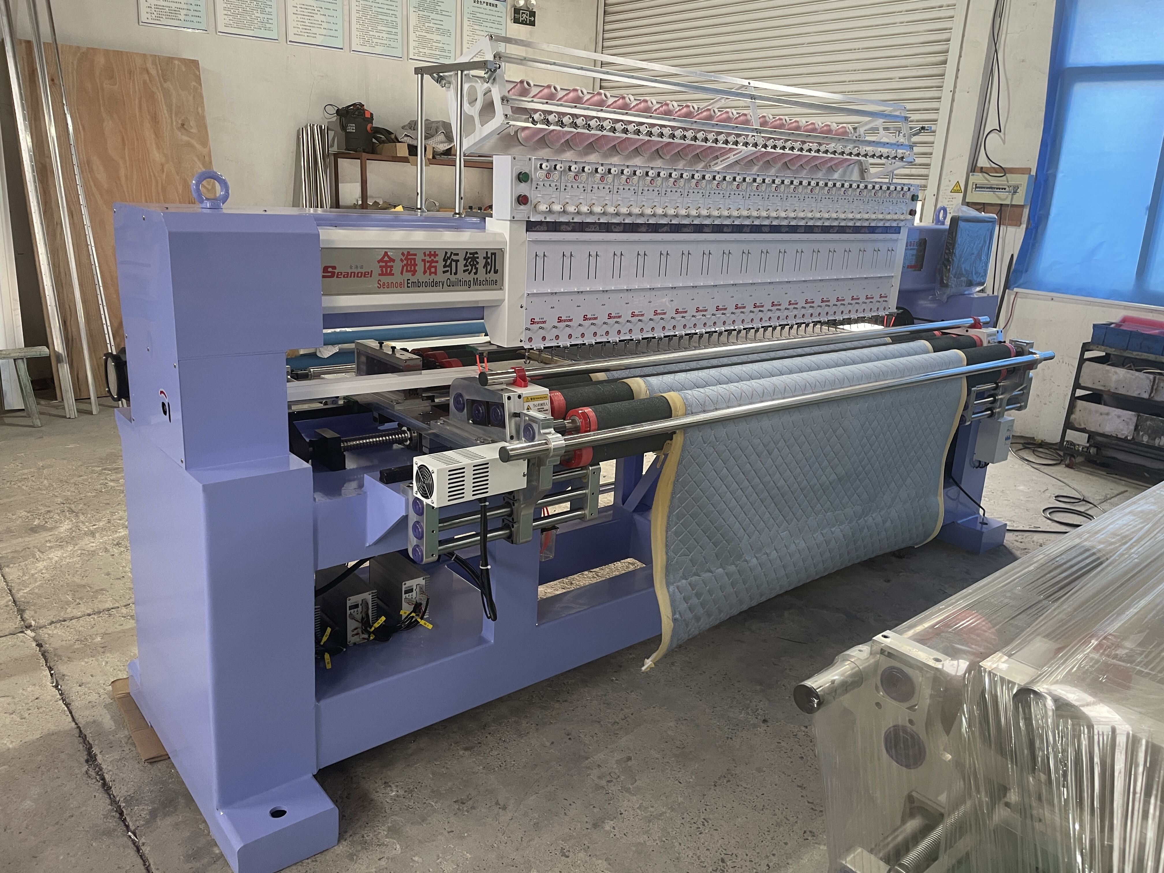 Embroidery Quilting Machine-1.JPG