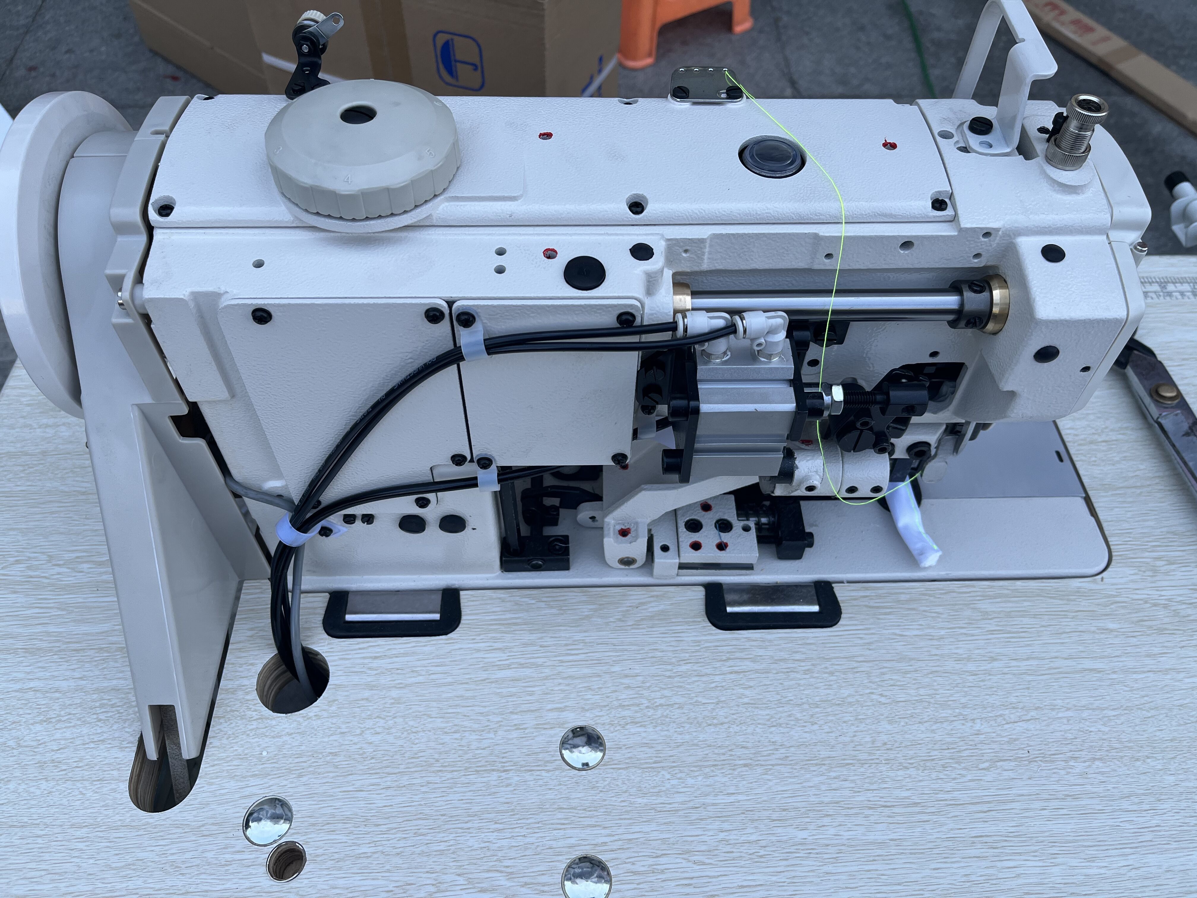 Quilt Edge Tape Sewing Machine-4.JPG