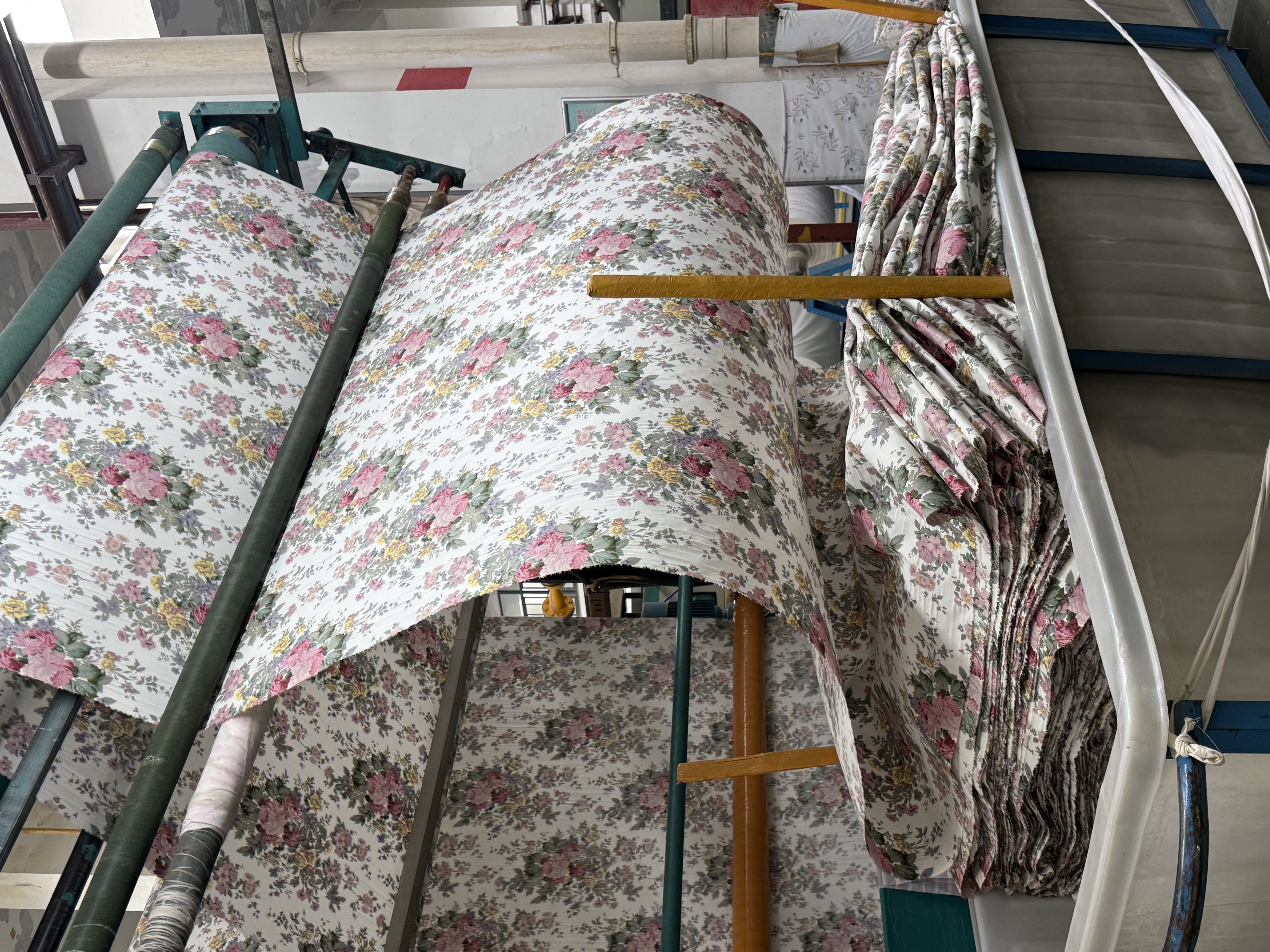 KXT Home Textiles Company Organizes Team to Visit Anhui All-Cotton Printing Factory for Training