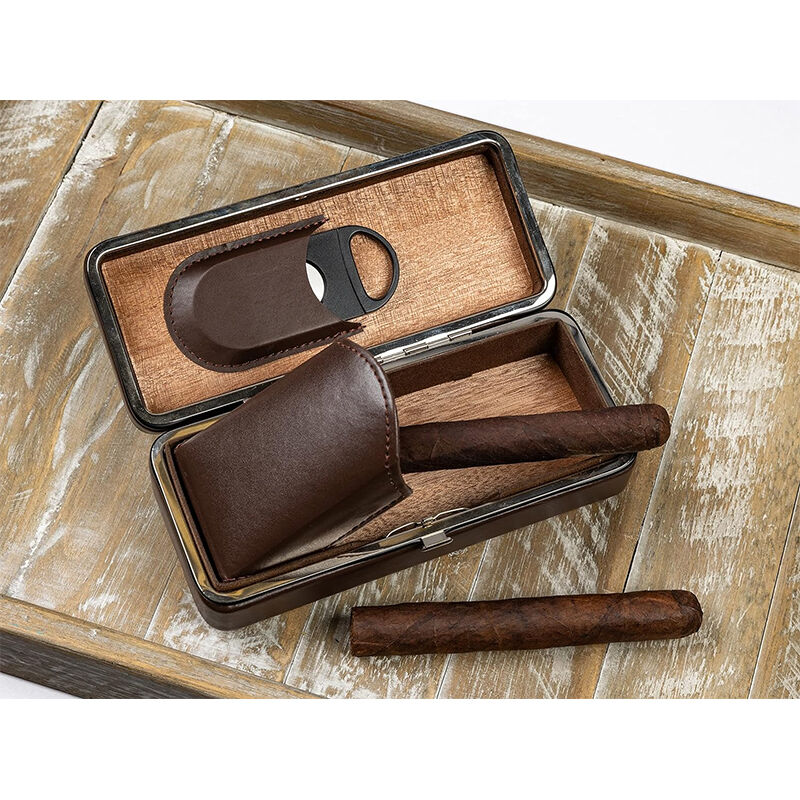 What Advantages Do Bulk Cigar Matches Offer for Retailers and Distributors