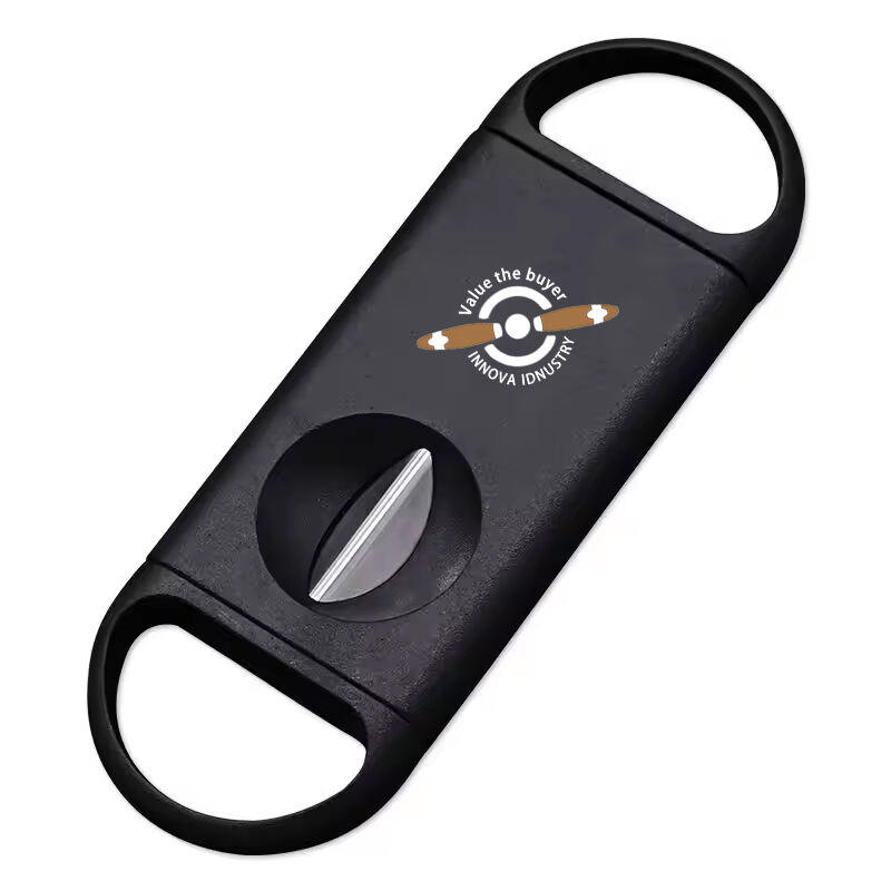 Cortador de puros portátil de plástico negro con corte en V y logotipo personalizado